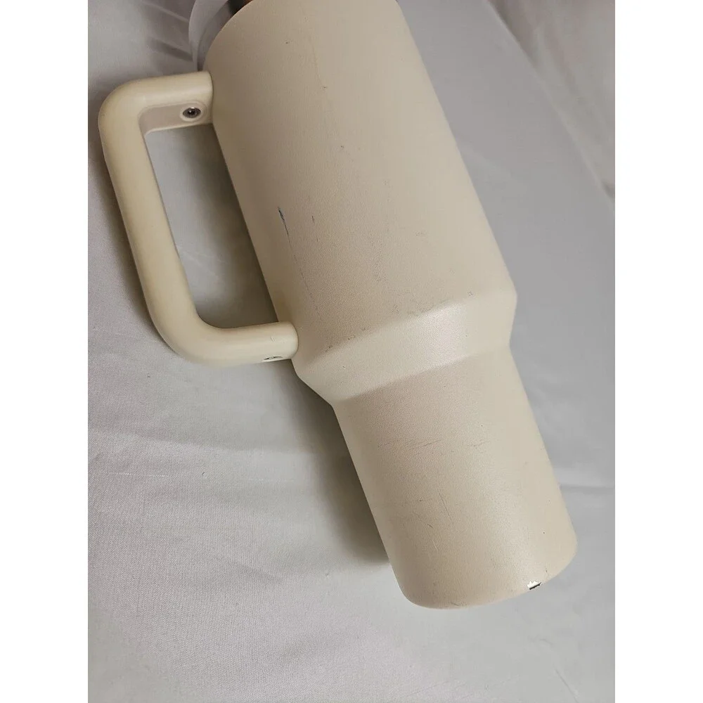 Stanley Quencher H2.0 FlowState Tumbler 40oz Beige Insulated Travel Mug W/ Straw